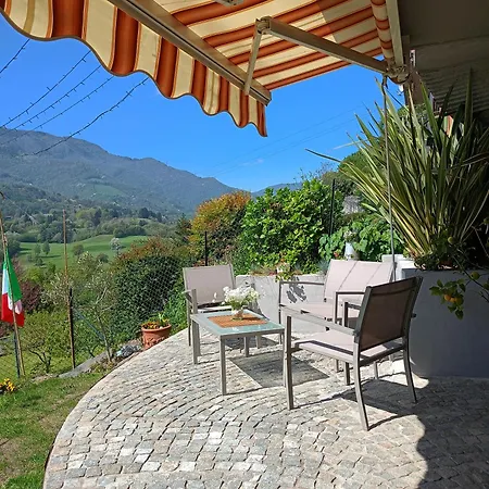 La Casa Di Emy Vakantiehuis Solto Collina