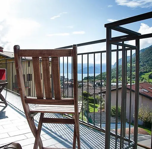 La Casa Di Emy Сasa de vacaciones Solto Collina